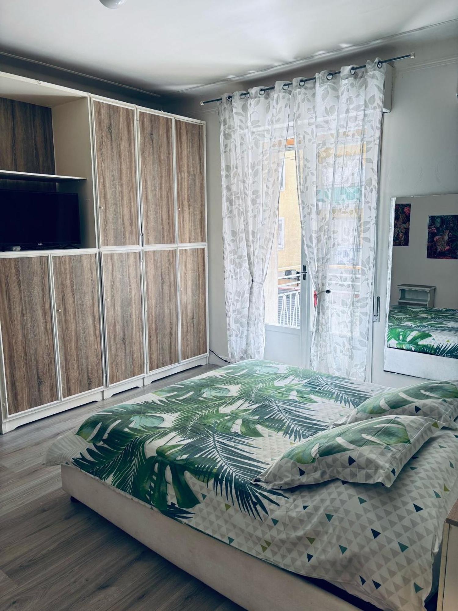 Brown Apartment Санремо Экстерьер фото